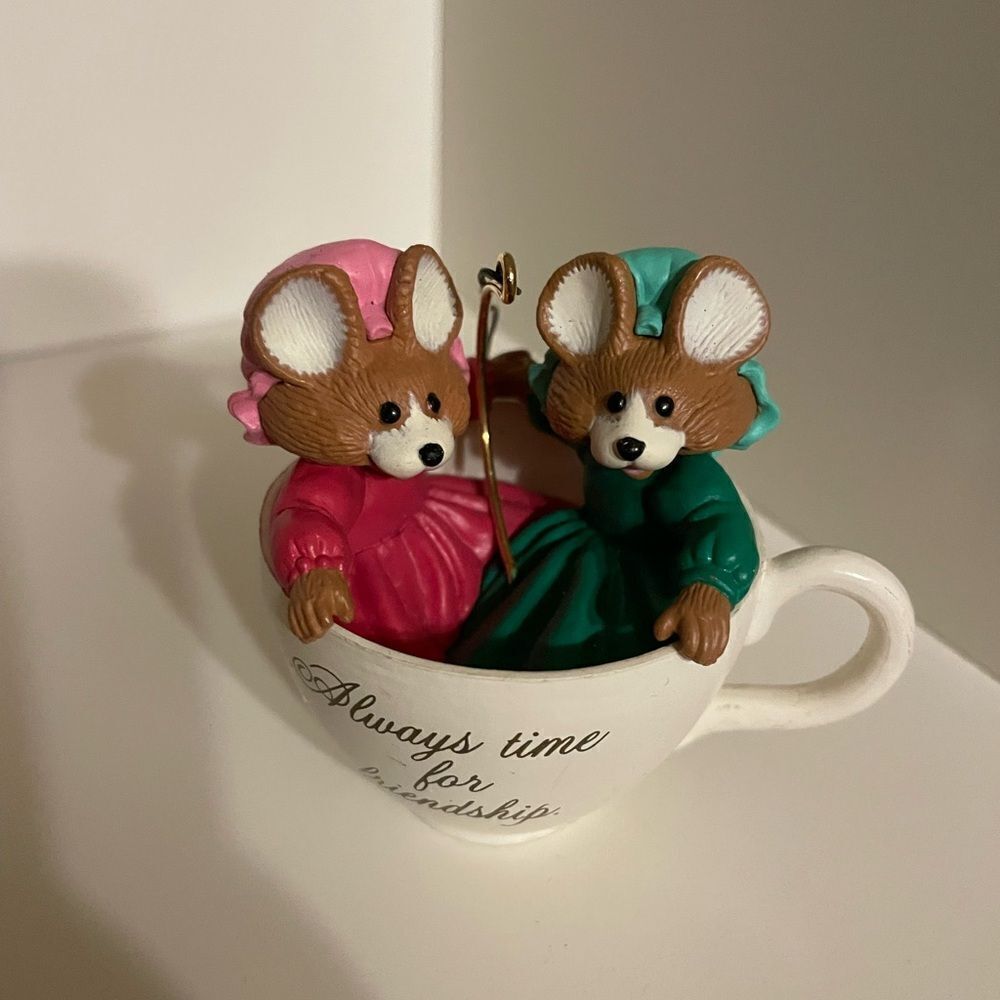 Hallmark 1989 Mice Friendship Ornament